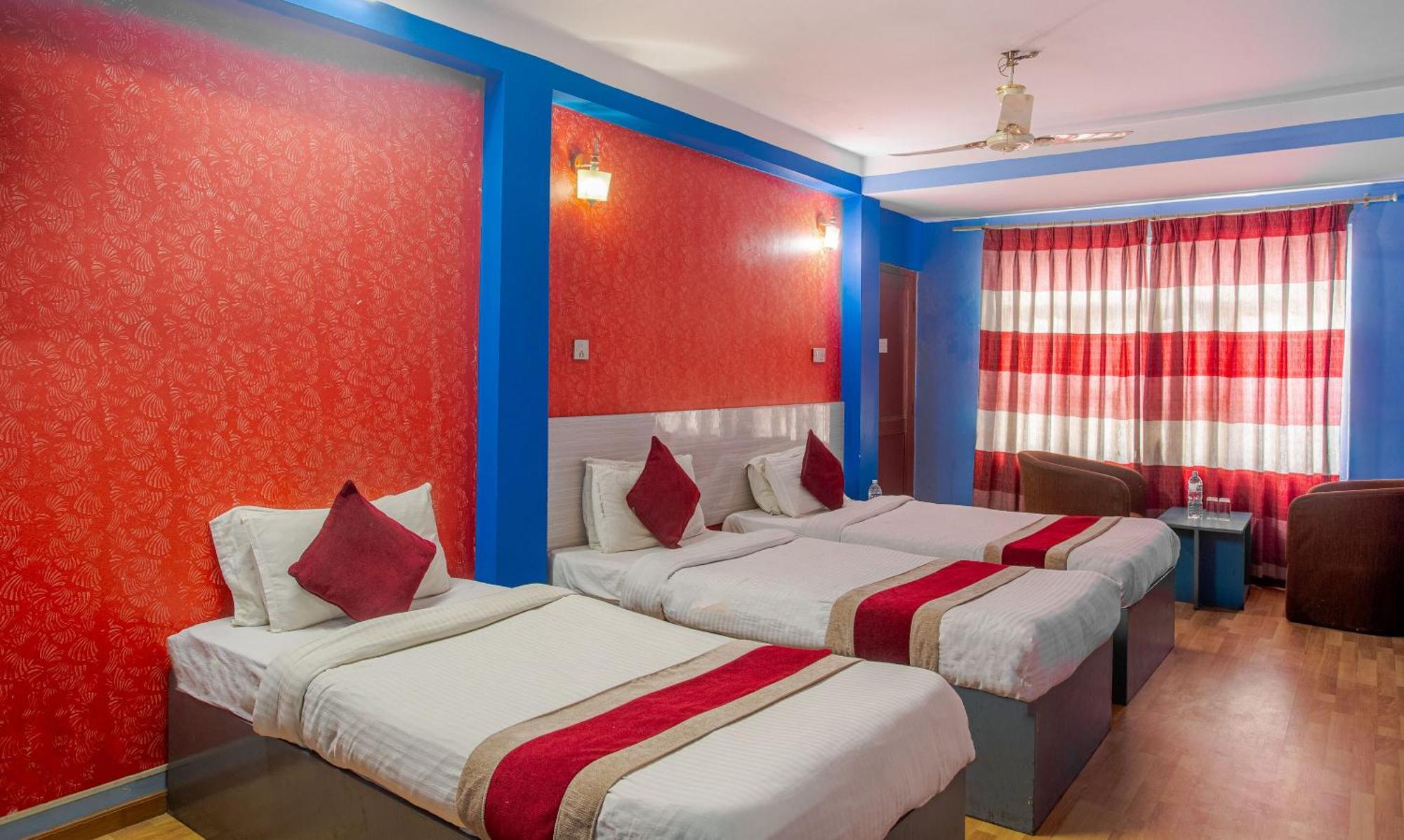 Oyo 808 Hotel Om Ganapati Pvt Ltd 加德满都 外观 照片